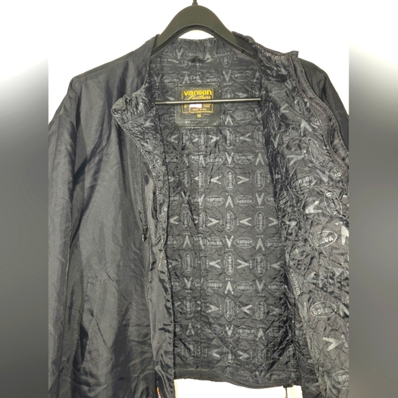 VANSON LEATHERS STREAMLINER MOTORCYCLE JACKET. - Picture 4 of 9
